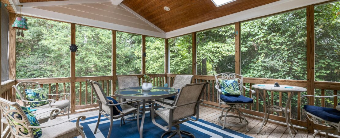 Exploring the Best Restaurants Listed on In-N-Out Burger Kingman